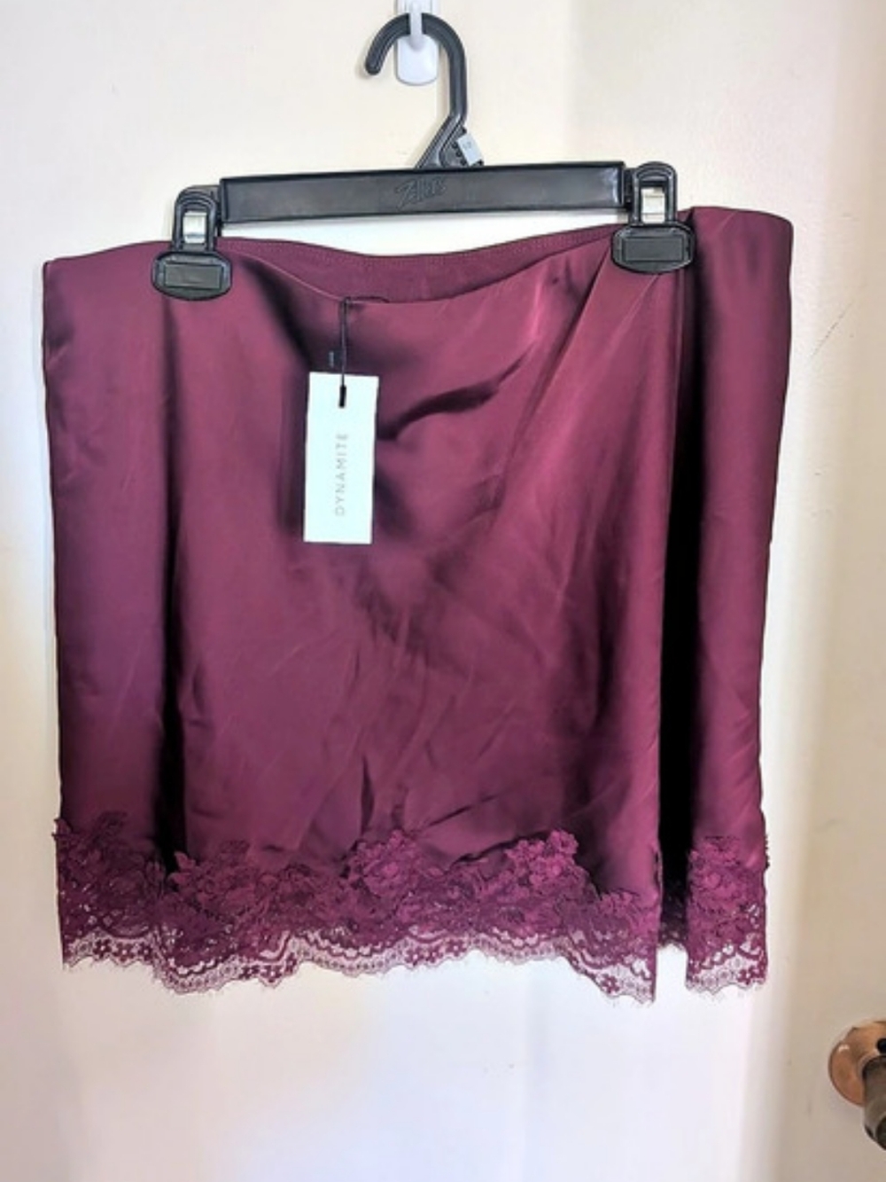 Dynamite Lace Trim Mini Skirt in Burgundy